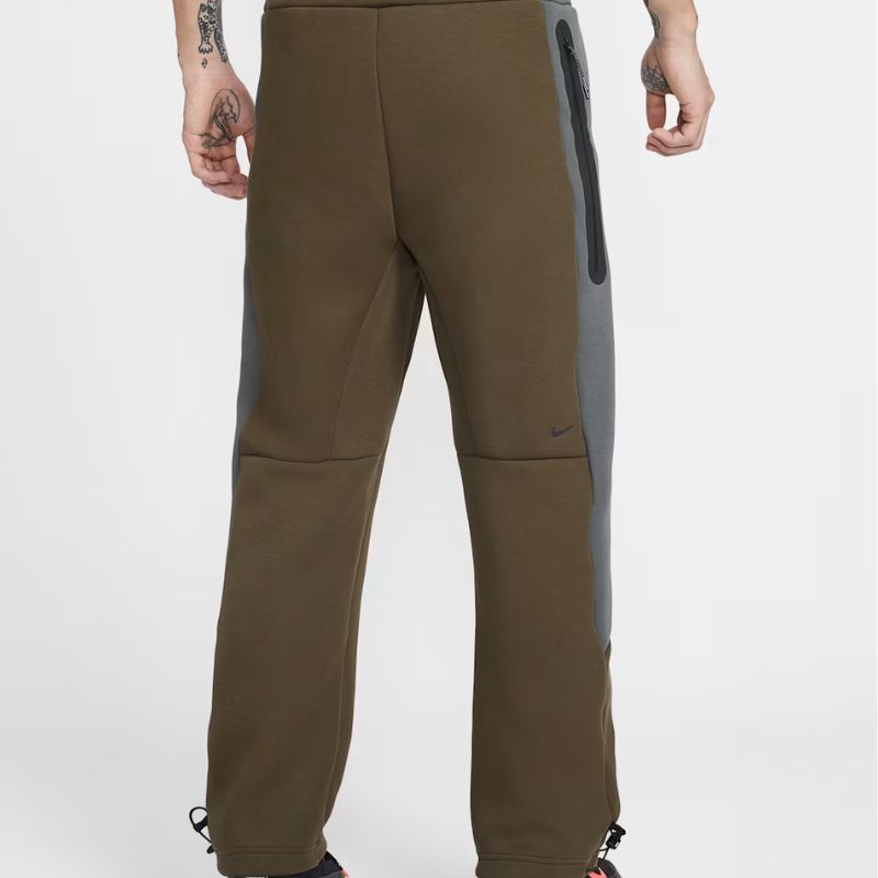 Conjunto Nike Tech Fleece Pro Wear Marrom