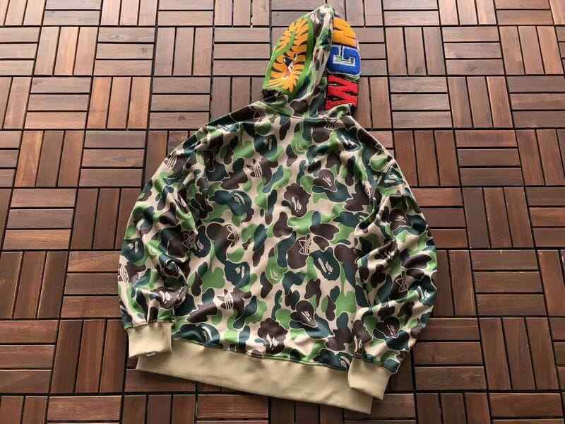 Jaqueta BAPE x Adidas Shark Track Hoodie Crew Green