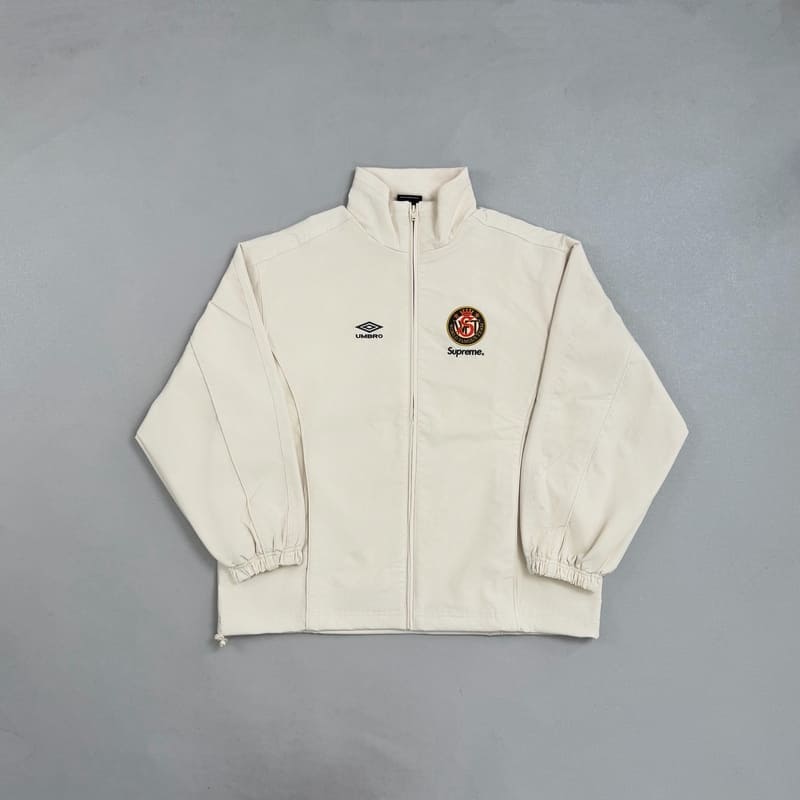 Conjunto Supreme x Umbro Cotton Ripstop Track Stone