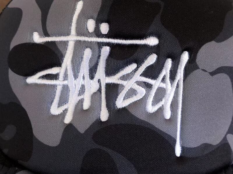 Boné BAPE x Stussy Trucker Black