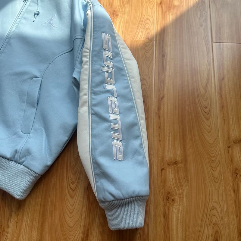 Jaqueta Air Jordan x Supreme Hooded Leather Light Blue