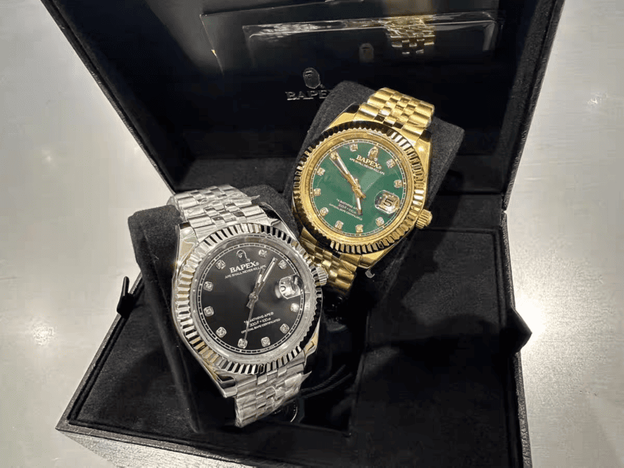 Relógio BAPE Type 6 BAPEX Dourado