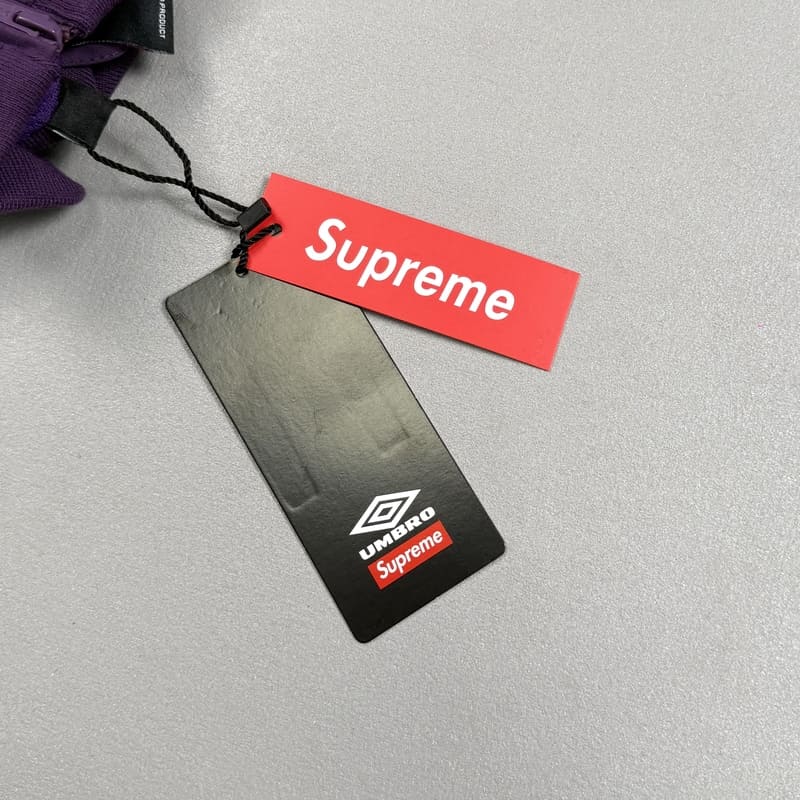Conjunto Supreme x Umbro Cotton Ripstop Track Plum