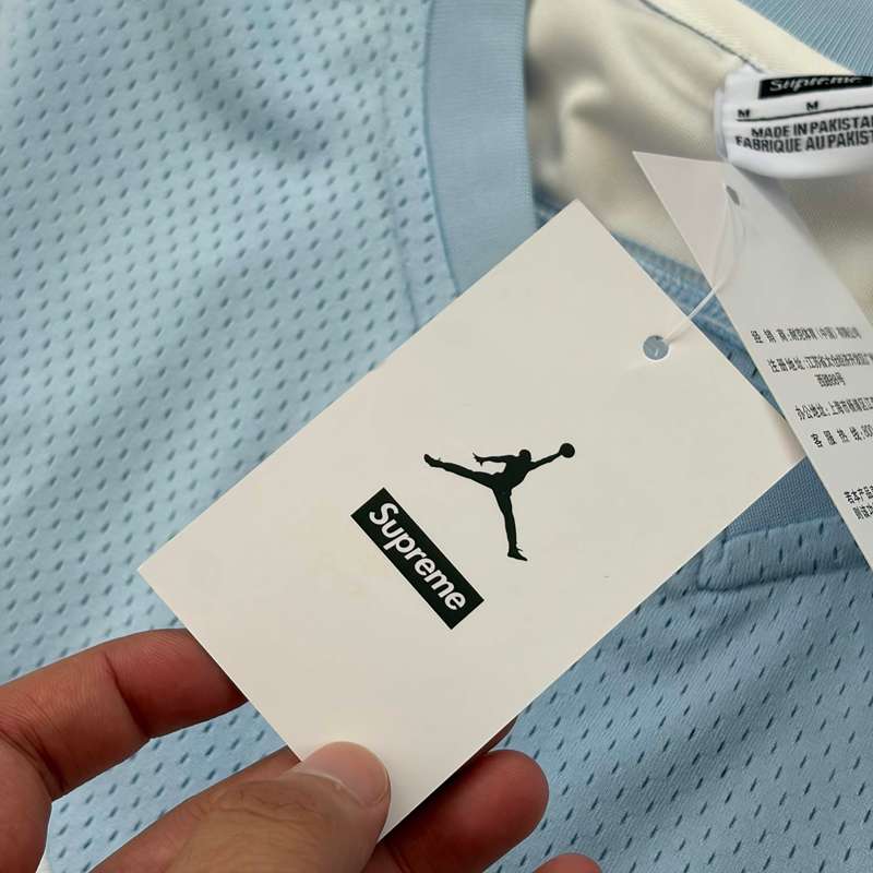 Camiseta Air Jordan x Supreme Jersey Light Blue