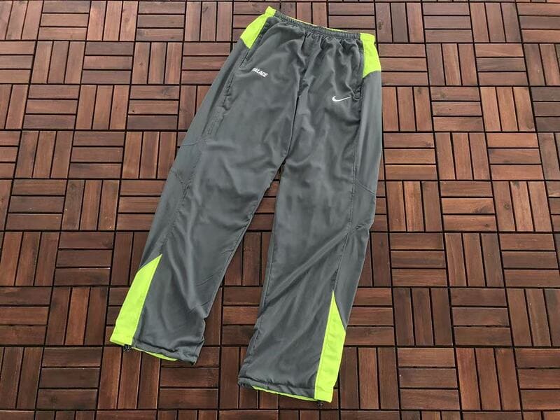 Conjunto Palace x Nike Track Total P90 Grey