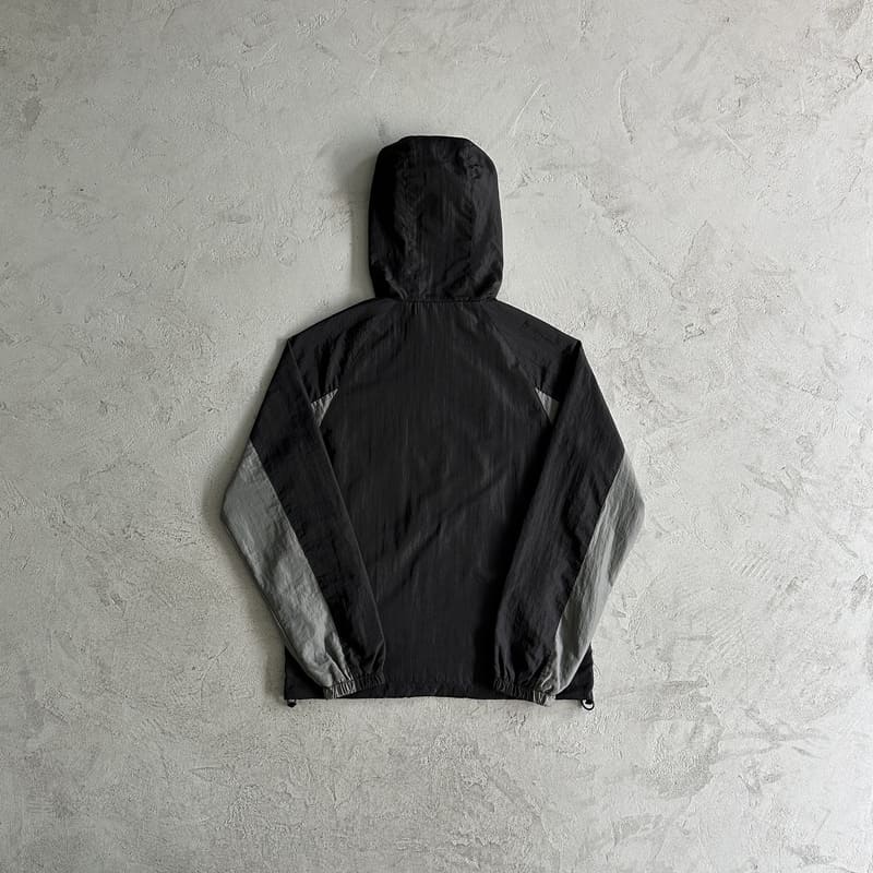 Conjunto Trapstar Irongate Football Tracksuit Preto/Cinza