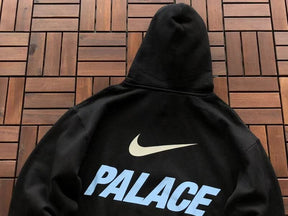 Moletom Palace x Nike Font Swoosh Black