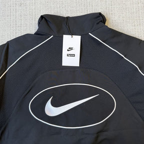 Conjunto Supreme x Nike Track Preto