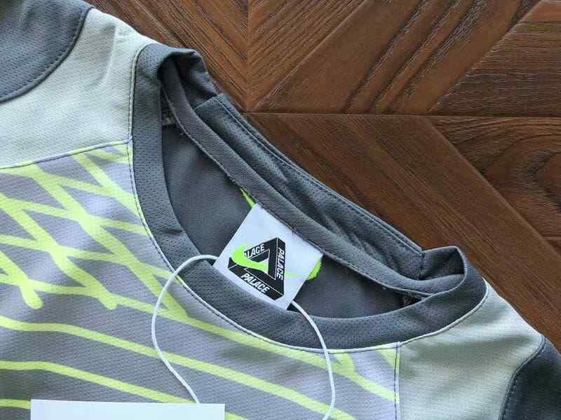 Camiseta Palace x Nike Jersey Total P90 Grey